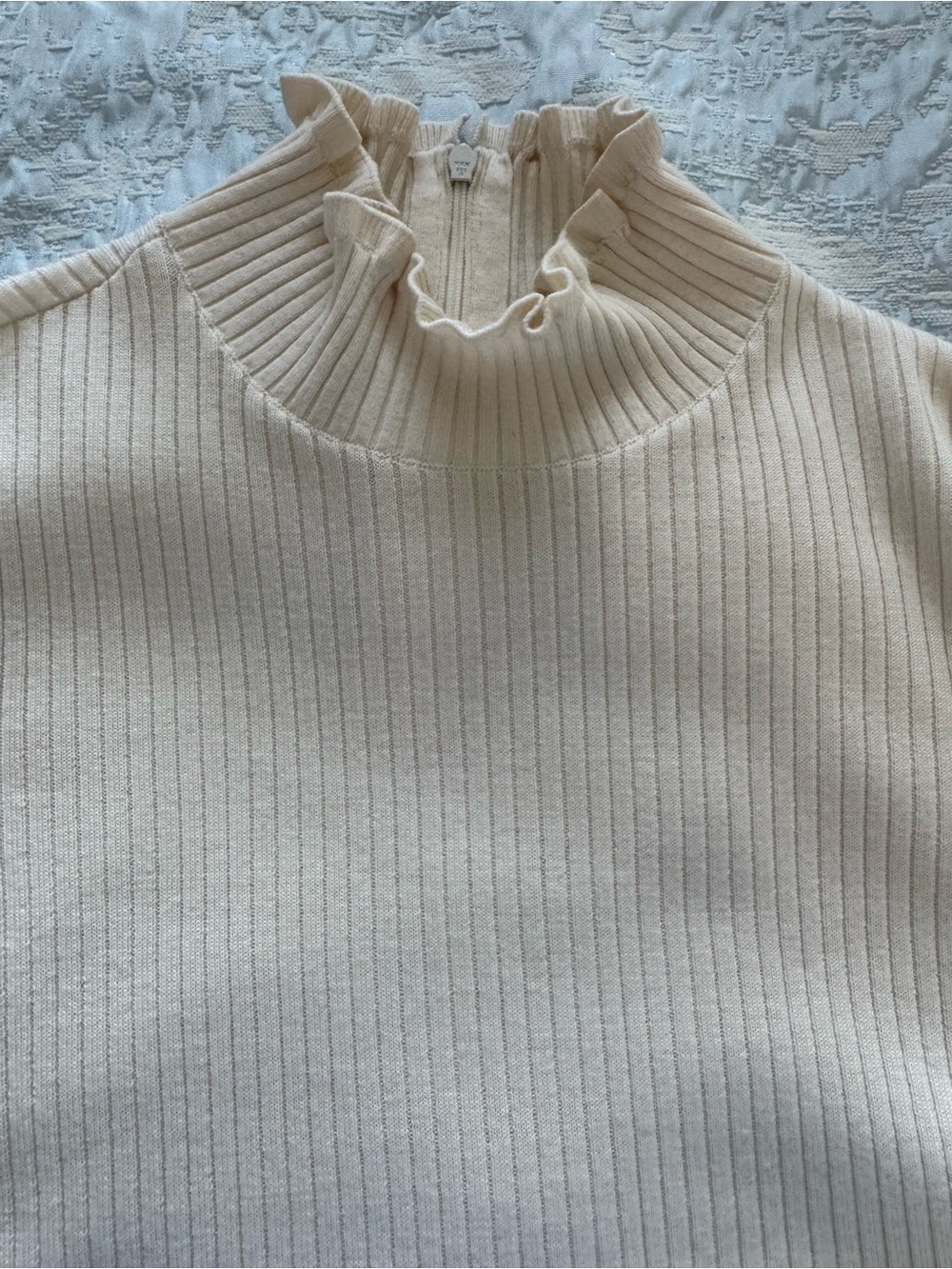 Akris Punto Cream Ribbed Ruffle Turtleneck wool Sweater - Picture 1 of 7